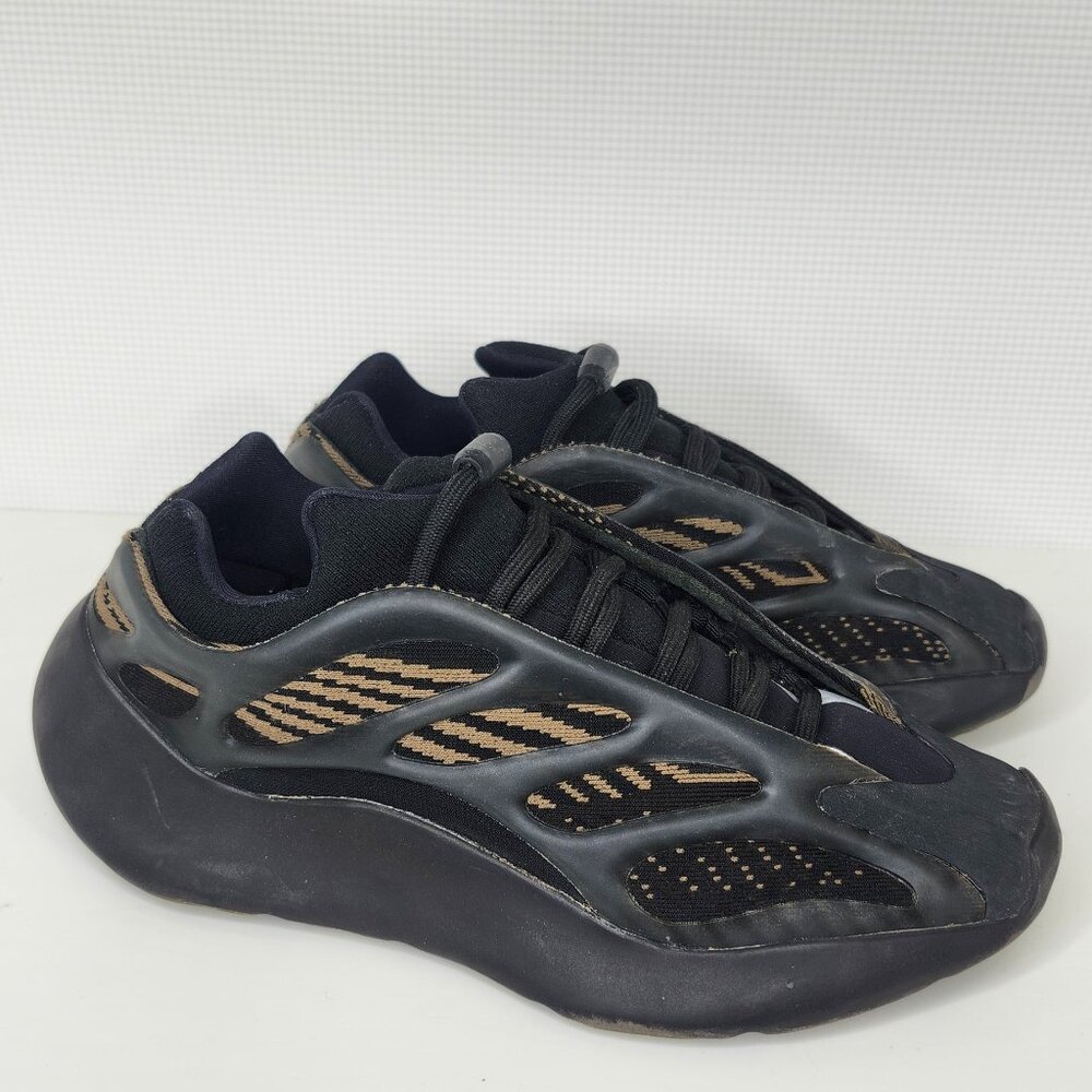 Adidas Yeezy 700 V3 Alvah Black Size 5.5 Preowned No Box